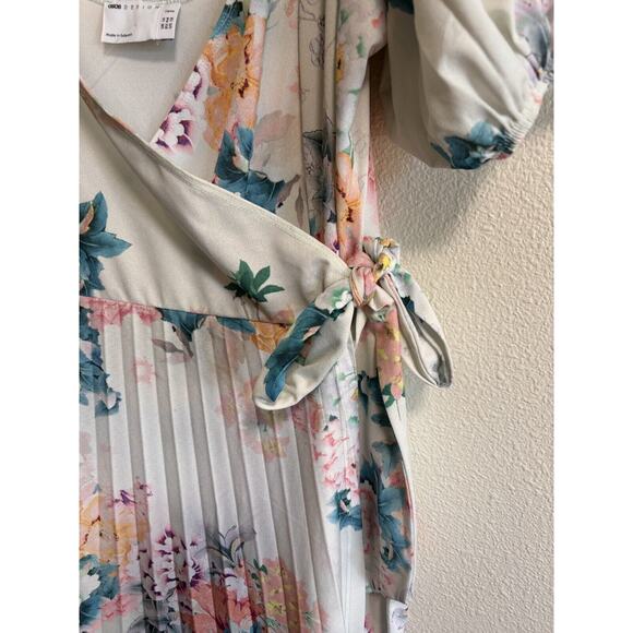 NEW Asos Curve Maxi Wrap Dress Puff Sleeve Floral Print Pleated Size 12 - Picture 4 of 11